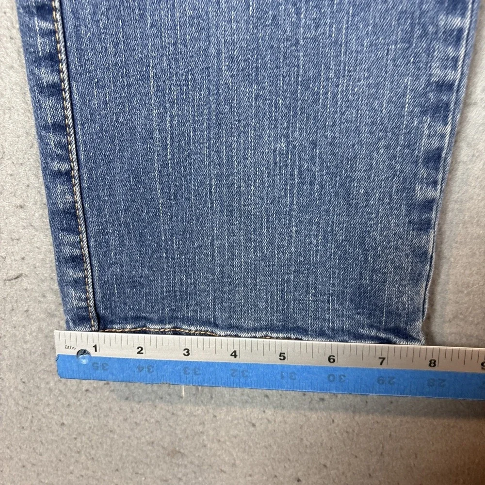 Aura from the women at Wrangler 10P Short Stretch